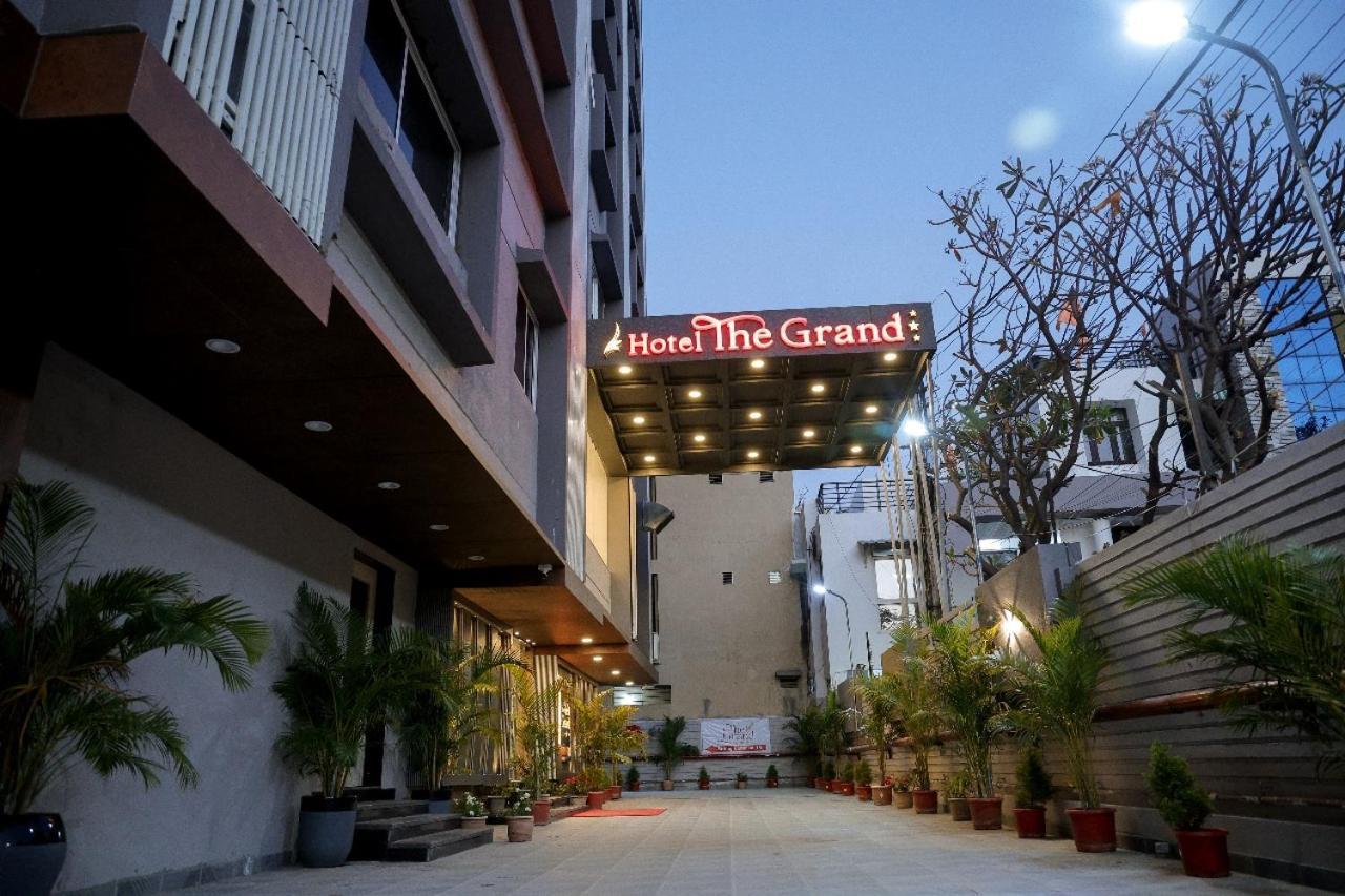 Hotel The Grand Indore Bagian luar foto